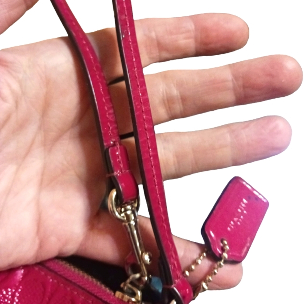 Coach Hot Pink Patent Leather Wristlet with Gold Hardware - Picture 4 of 9